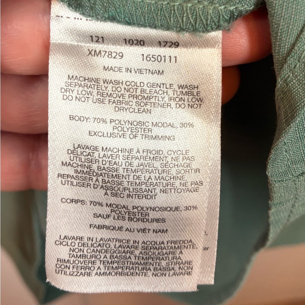 Columbia Men's Short Sleeve Button-Up Shirt in Sage Green - Picture 4 of 5
